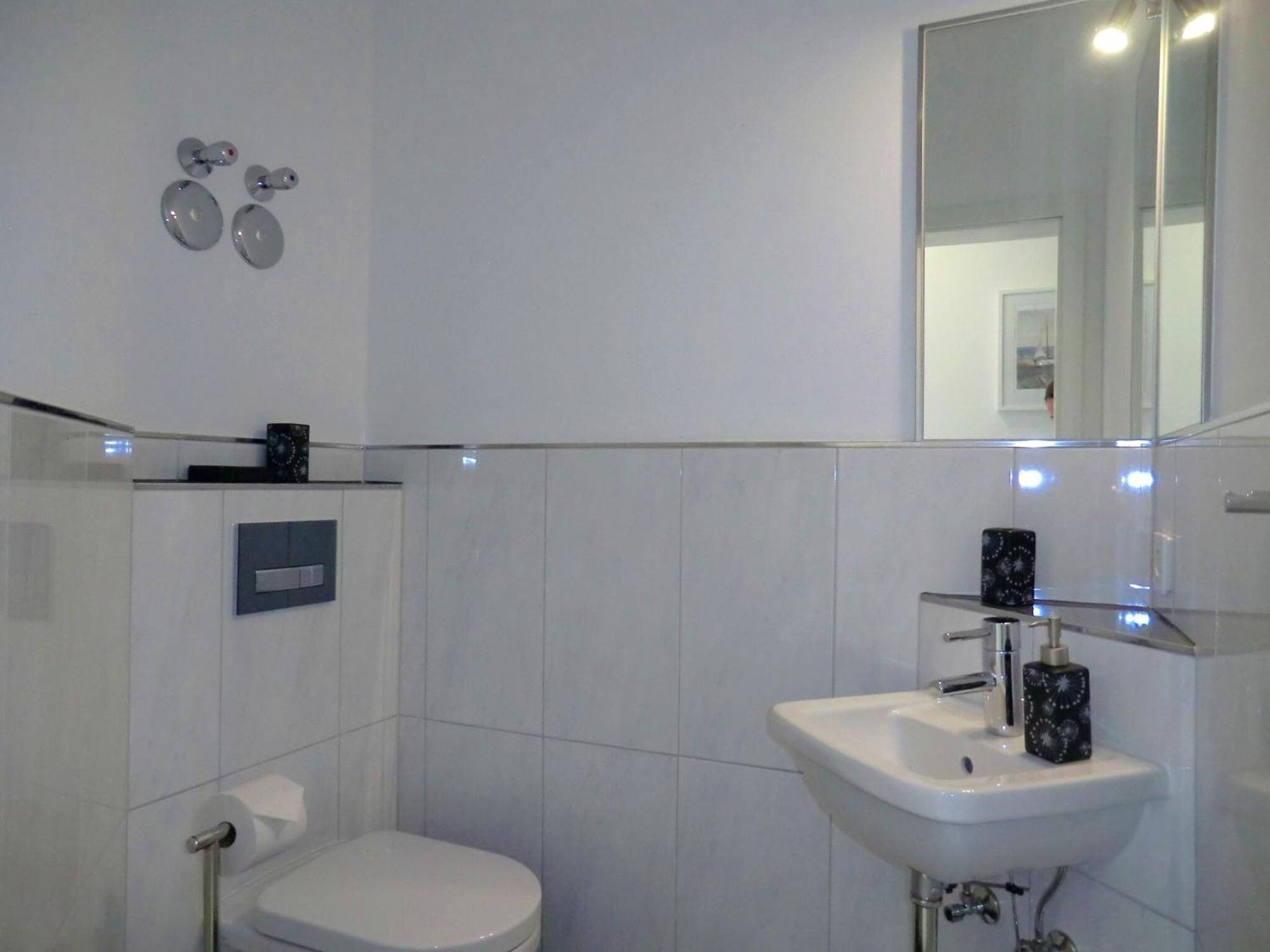 Leuchtturm - Whg1 Apartment Wyk auf Foehr Luaran gambar